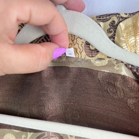 🩷 Kids, Tibetan traditional brocade top, Losar - golden/white. - Picture 4 of 9